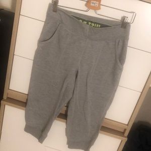 Nike Women cropped sweat pants